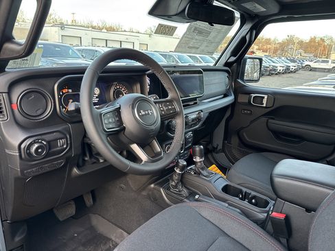 New 2026 Jeep Wrangler Unlimited Rubicon w/ Dual Top Group image 11