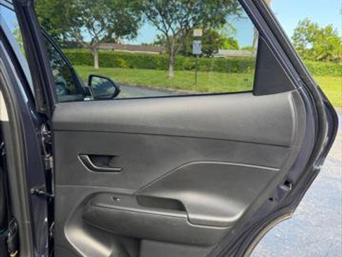 Used 2025 Hyundai Kona SEL image 12