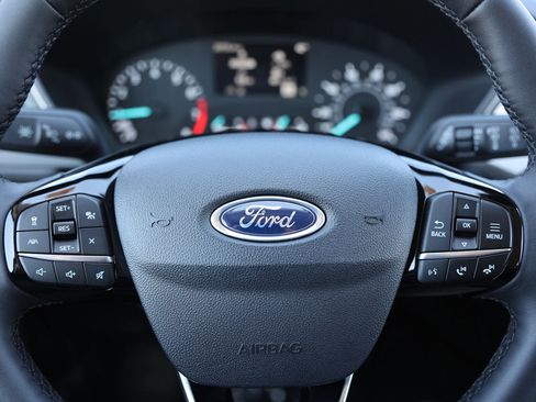 Used 2022 Ford Escape SE w/ Cold Weather Package image 36