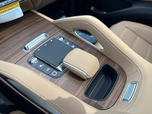 New 2026 Mercedes-Benz GLE 450e 4MATIC image 28