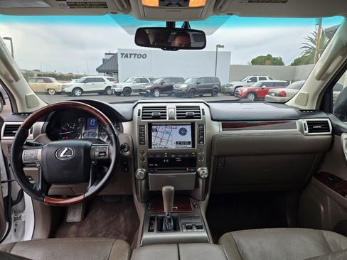 Used 2011 Lexus GX 460 image 13