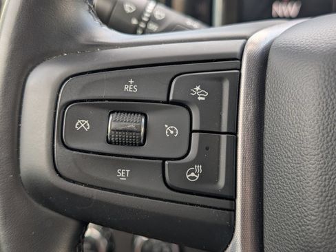 Used 2025 GMC Sierra 1500 SLT AWD/4WD image 15