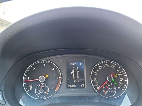 Used 2014 Volkswagen Passat TDI SE image 15