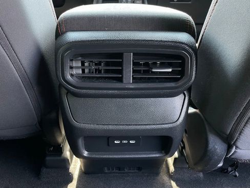 Certified 2025 Honda Pilot Sport image 32