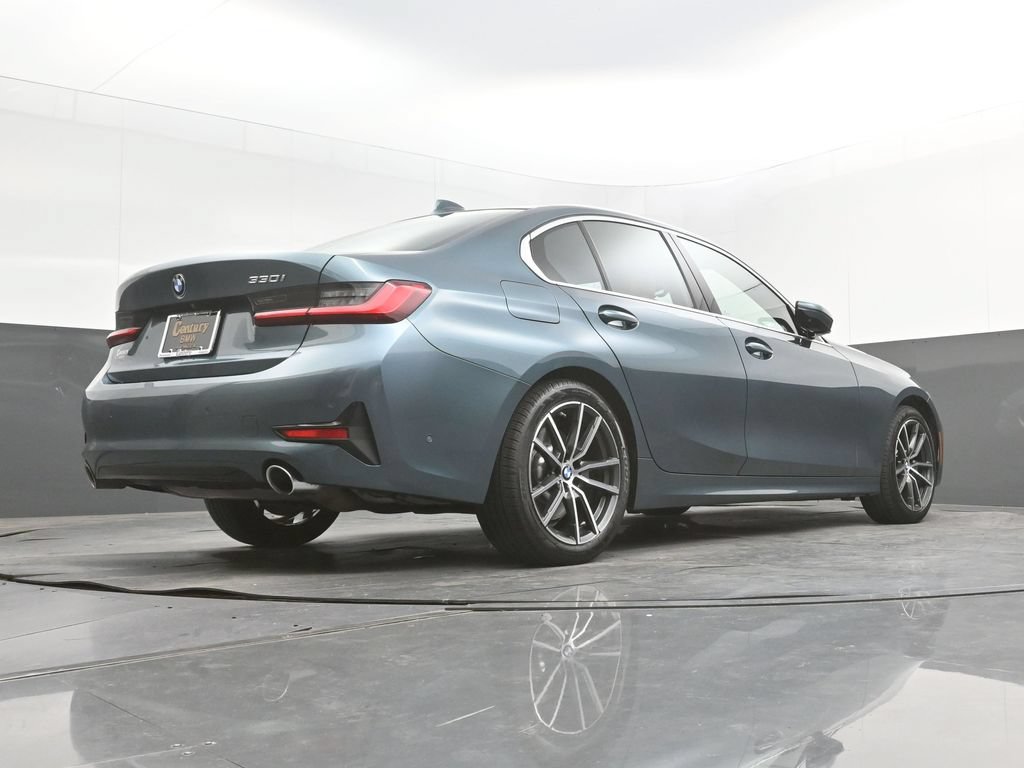 Used 2021 BMW 330i Sedan w/ Premium Package RWD image 46