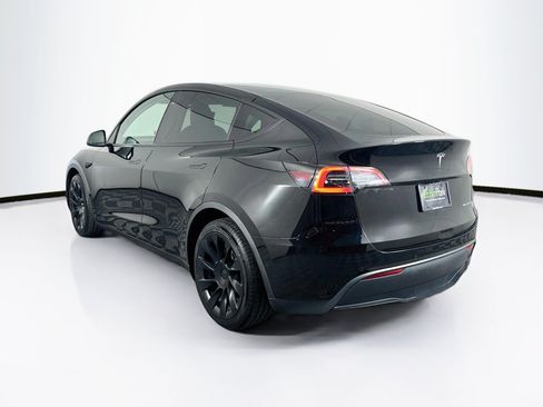 Used 2021 Tesla Model Y Long Range AWD/4WD image 5