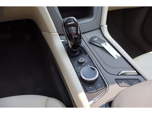 Used 2020 Cadillac XT6 Premium Luxury FWD image 25