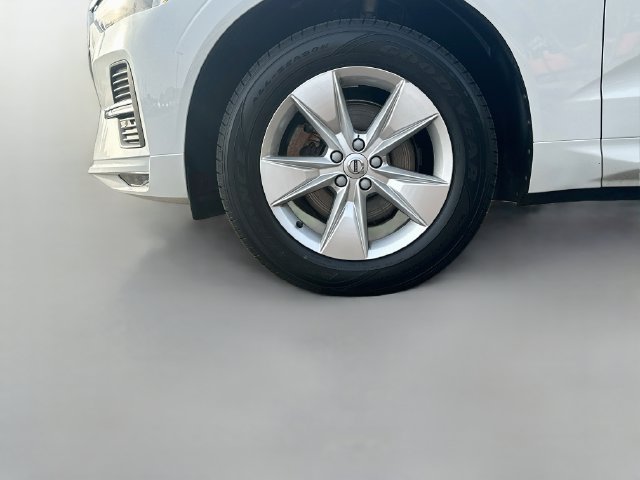 Used 2022 Volvo XC60 B5 Momentum AWD/4WD image 32
