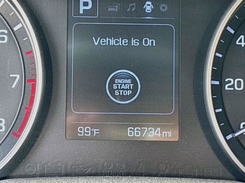 Used 2017 Hyundai Elantra Limited FWD image 12