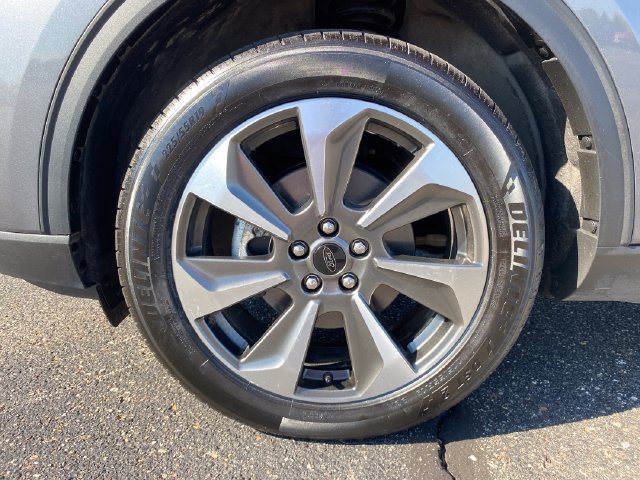 Used 2024 Ford Escape Platinum AWD/4WD image 23