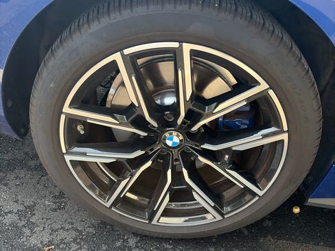Used 2025 BMW i4 xDrive40i w/ M Sport Package AWD/4WD image 48