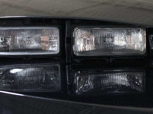 Used 1995 Chevrolet Camaro Z28 RWD image 8
