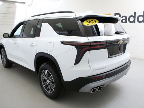 Used 2024 Chevrolet Traverse LT w/ LPO, Floor Liner Package FWD image 6