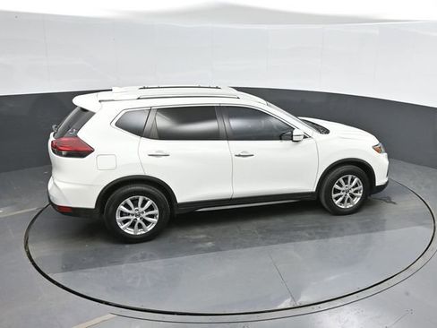 Used 2020 Nissan Rogue SV image 31