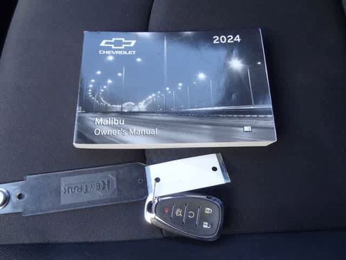 Used 2024 Chevrolet Malibu LT image 29