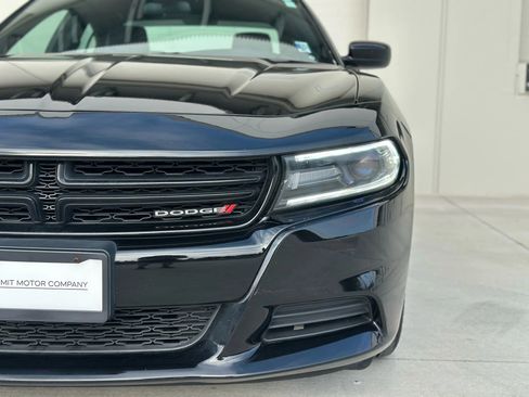 Used 2020 Dodge Charger SXT w/ Leather Interior Group image 25