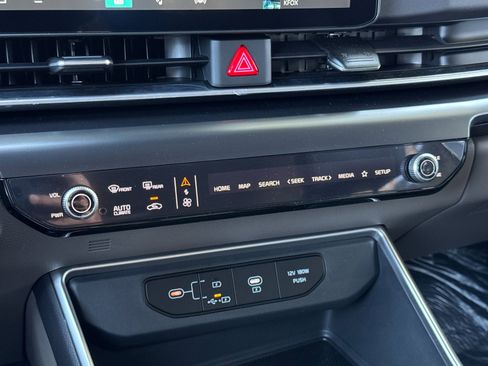 New 2026 Kia Carnival LXS image 20