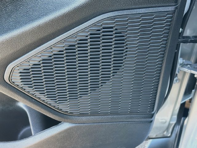 Used 2024 Jeep Grand Cherokee L Laredo RWD image 19
