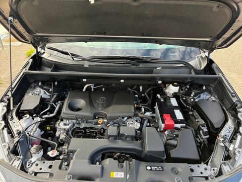Used 2025 Toyota RAV4 XLE image 32
