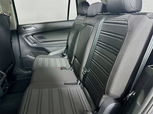 Used 2024 Volkswagen Tiguan S image 17