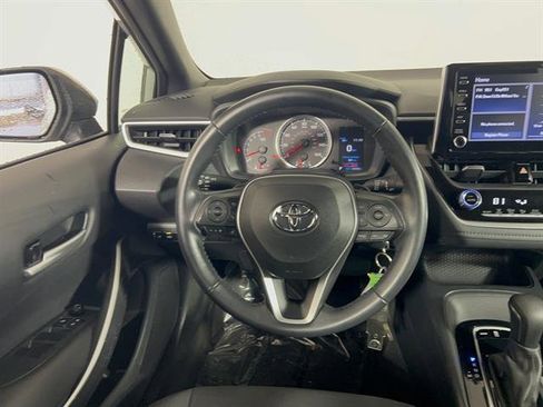 Used 2020 Toyota Corolla SE image 16