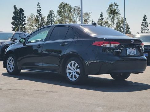 Used 2024 Toyota Corolla LE FWD image 2