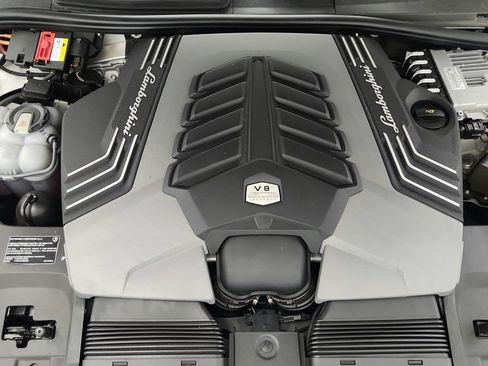 Used 2020 Lamborghini Urus AWD/4WD image 54
