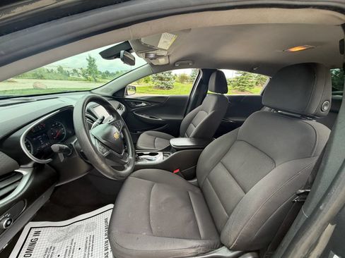 Used 2018 Chevrolet Malibu LS w/ LPO, Convenience Package 2 FWD image 14