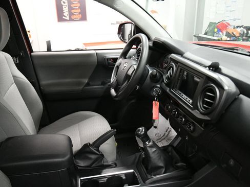 Used 2017 Toyota Tacoma SR w/ SR Convenience Package AWD/4WD image 26