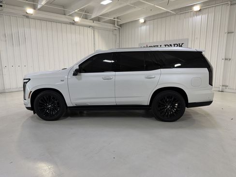 Used 2025 Cadillac Escalade Premium Luxury w/ Touring Package image 2