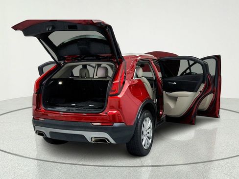 Certified 2023 Cadillac XT4 Premium Luxury w/ Cold Weather Package AWD/4WD image 12
