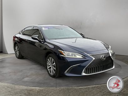 Used 2019 Lexus ES 350 w/ Luxury Package