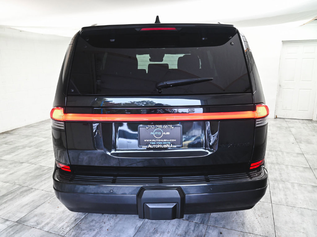Used 2024 Lexus GX 550 w/ Accessory Package (31) AWD/4WD image 5