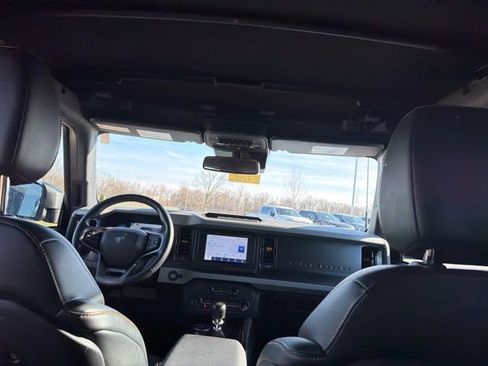 Used 2022 Ford Bronco Badlands image 15