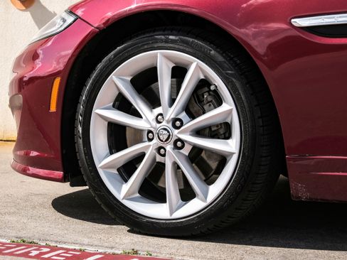 Used 2013 Jaguar XK Touring image 38