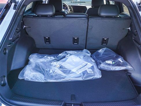 New 2026 Chevrolet Equinox EV LT image 24