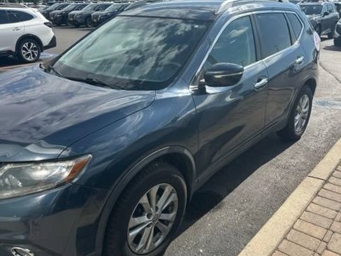 Used 2015 Nissan Rogue SV FWD image 8
