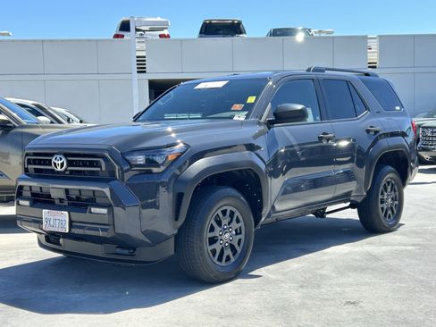 Certified 2026 Toyota 4Runner SR5 AWD/4WD image 6