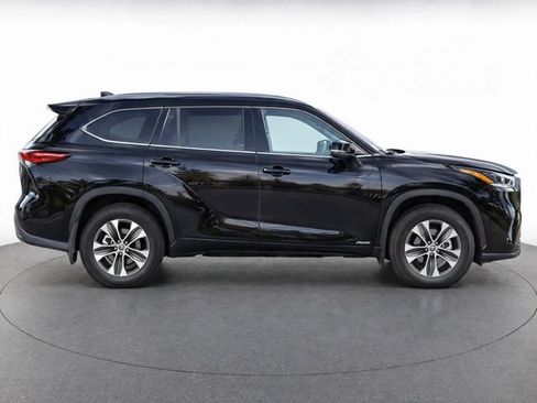 Used 2026 Toyota Highlander XLE AWD/4WD image 8