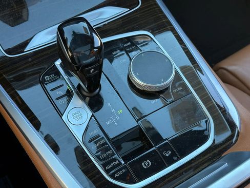 Used 2019 BMW X5 xDrive40i w/ M Sport Package image 24