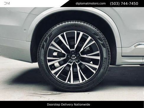 Used 2024 Volvo XC90 T8 Plus AWD/4WD image 46