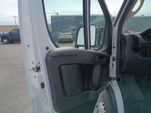 Used 2024 RAM ProMaster 3500 w/ Delivery Van Package FWD image 19