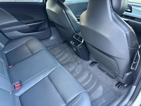 Used 2024 Lucid Air Touring image 38