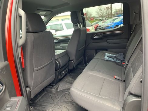 Used 2024 Chevrolet Silverado 1500 LT w/ Convenience Package II AWD/4WD image 8