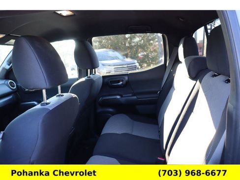 Used 2023 Toyota Tacoma TRD Off-Road image 27