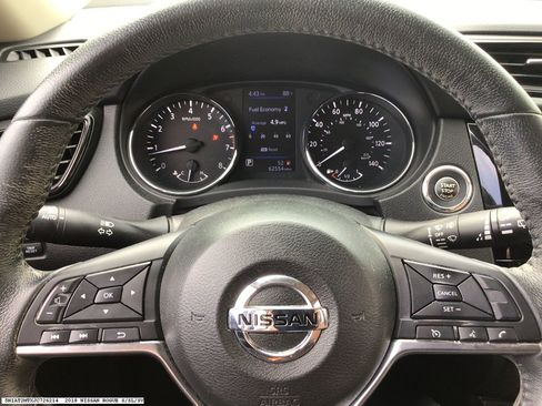 Used 2018 Nissan Rogue SV FWD image 13