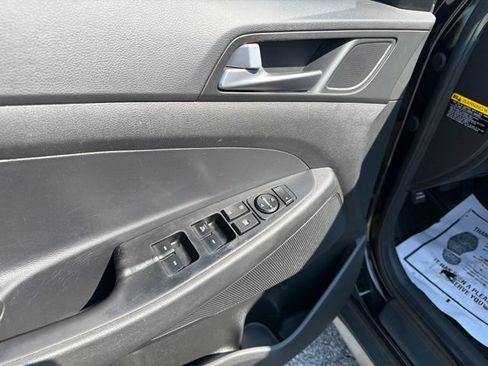 Used 2017 Hyundai Tucson Sport FWD image 21