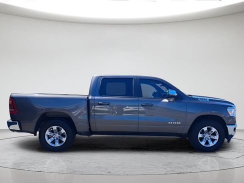 Used 2023 RAM 1500 Laramie AWD/4WD image 2