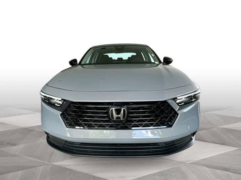 Used 2025 Honda Accord SE image 3