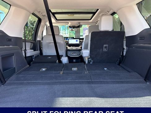 Used 2025 Ford Expedition Active AWD/4WD image 20